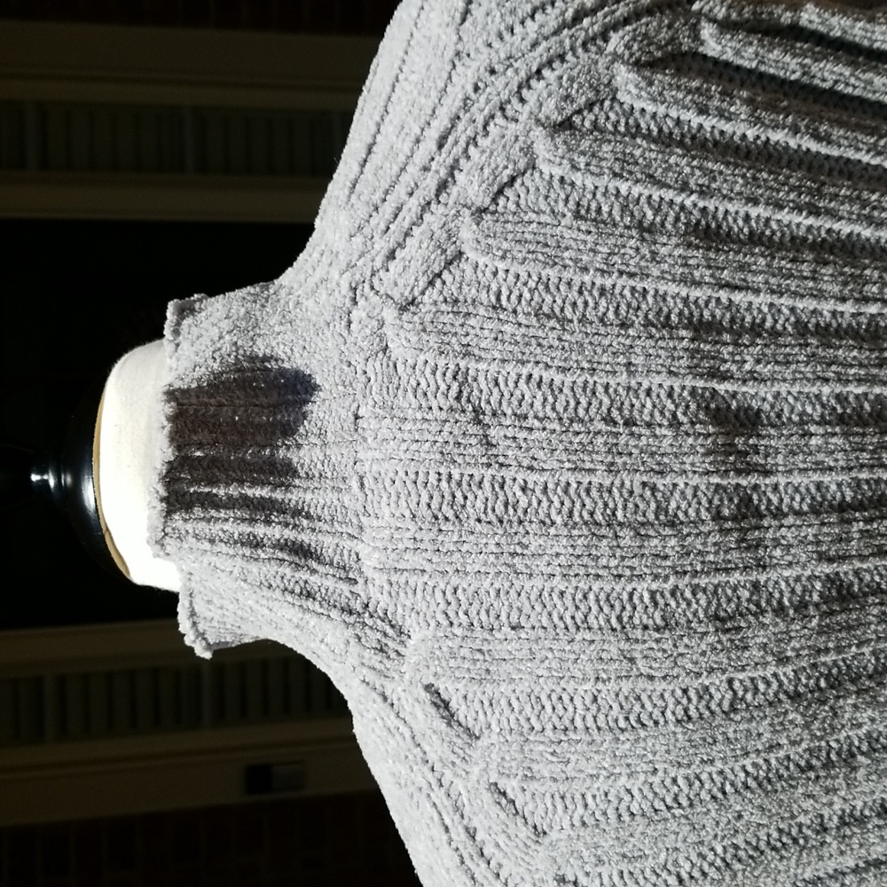 American Eagle Outfitters High Neck Pullover Sweater - Picture 9 of 13